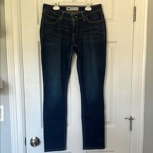 Levi’s Women's Dark Blue Jeans size 13M